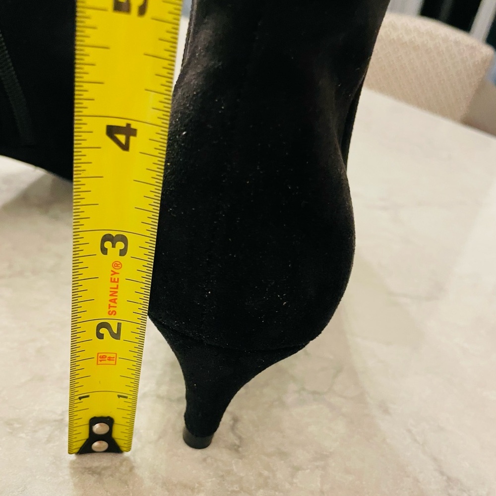 Charles by Charles David ankle boots in black faux suede/ size 8 1/2/ EUC/no box - Picture 15 of 15